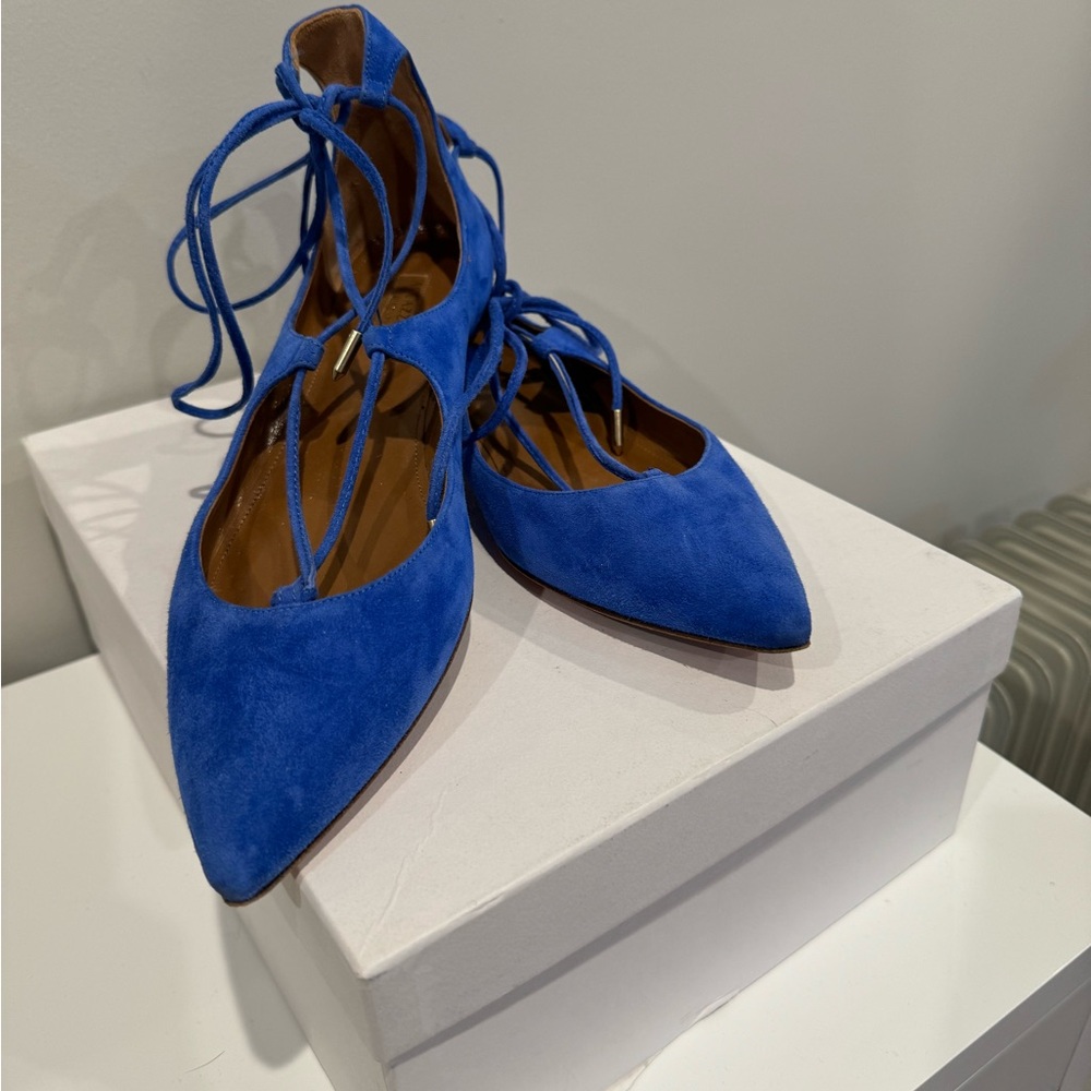 Aquazzura suede flats.